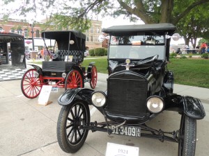 A 1910 Sears car and a 1924 Model T, both owned by Dick Pauley of Jefferson