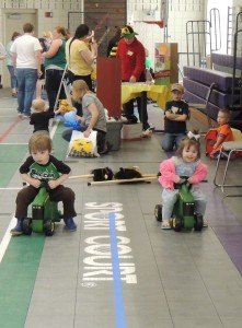 Toddler Fest tractor racing